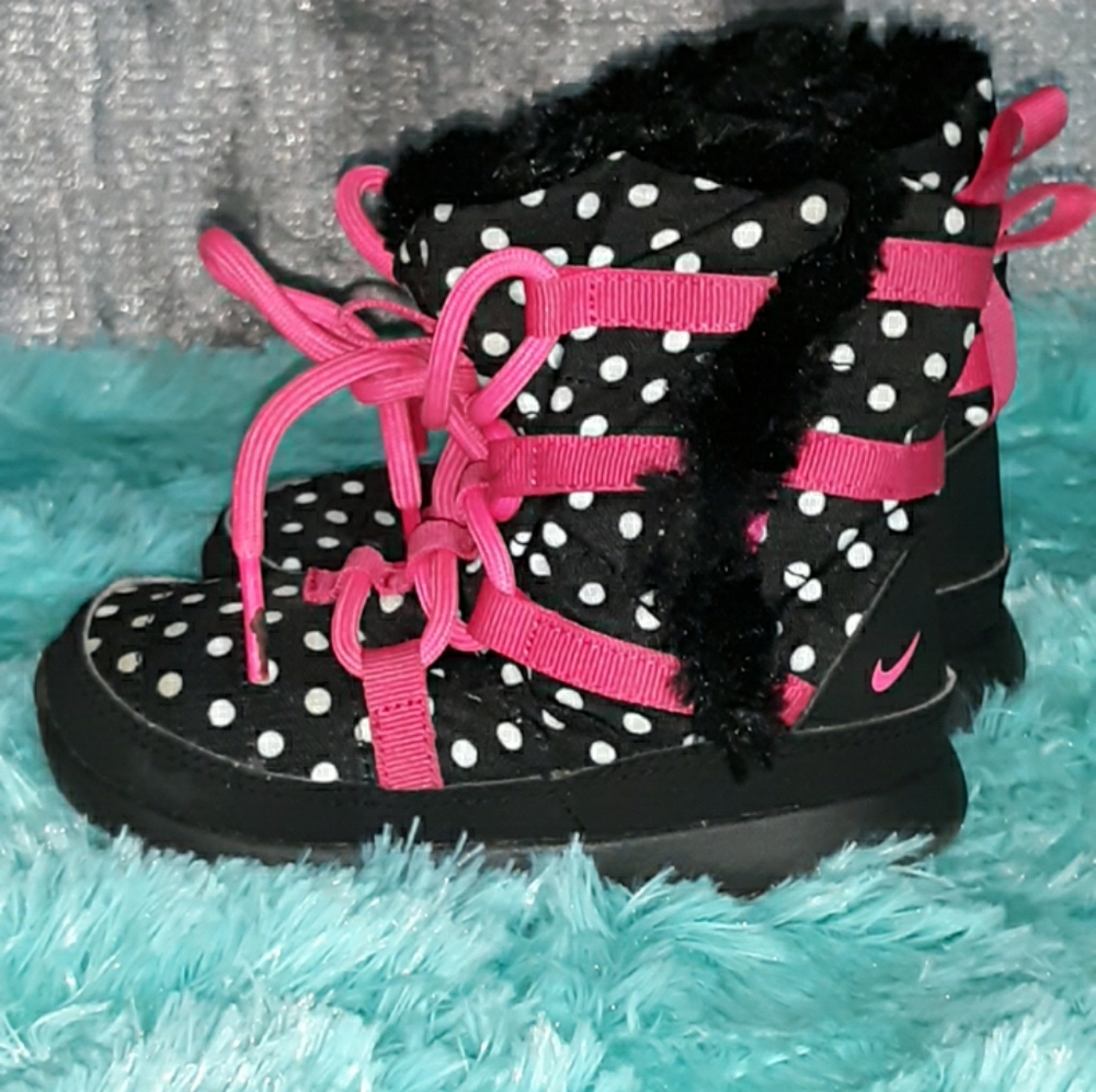 Nike Boot/ies - Picture 3 of 5